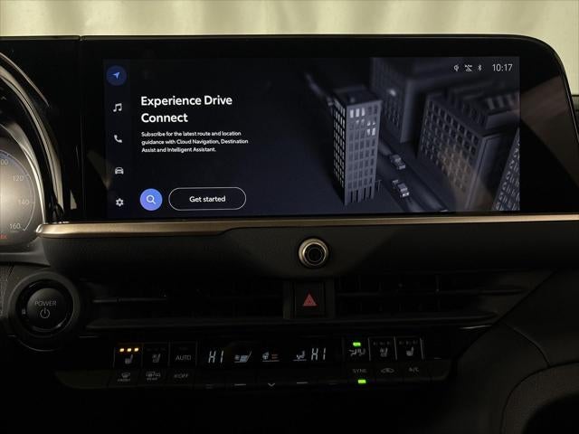 2025 Toyota CROWN SIGNIA XLE