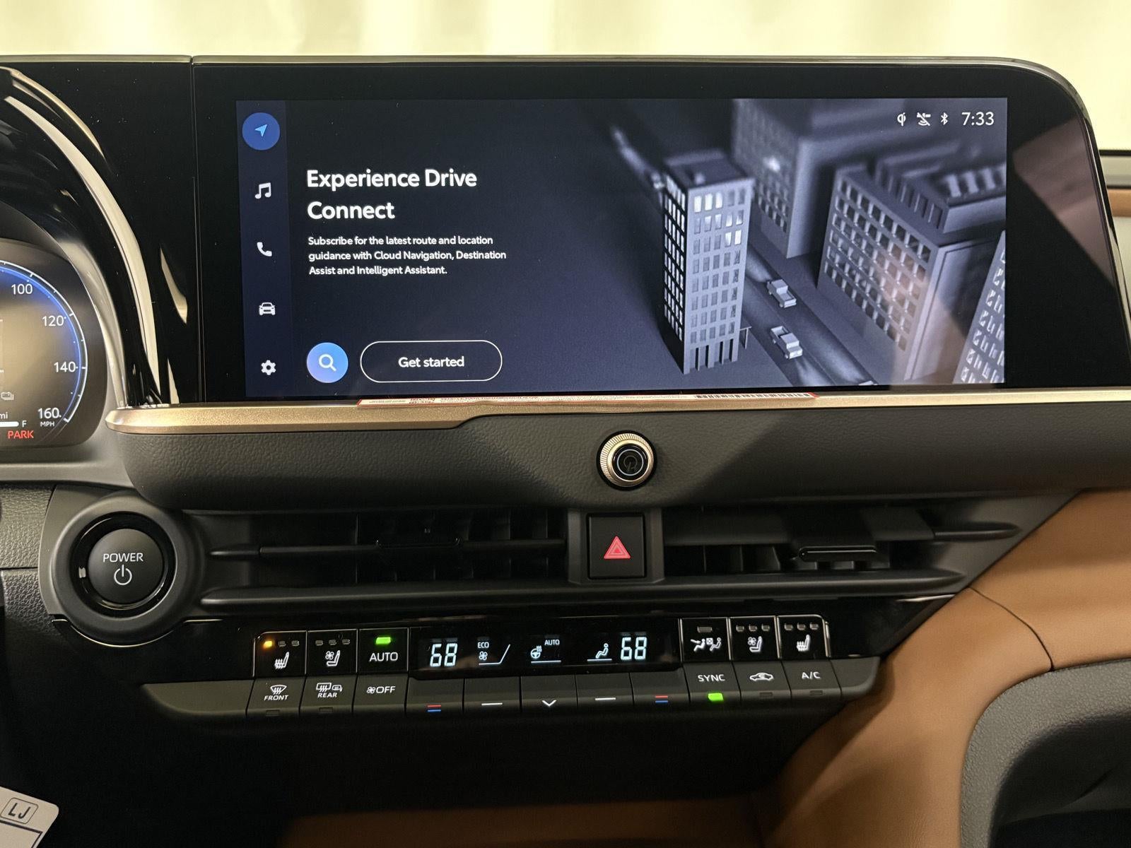 2025 Toyota Toyota Crown Signia XLE