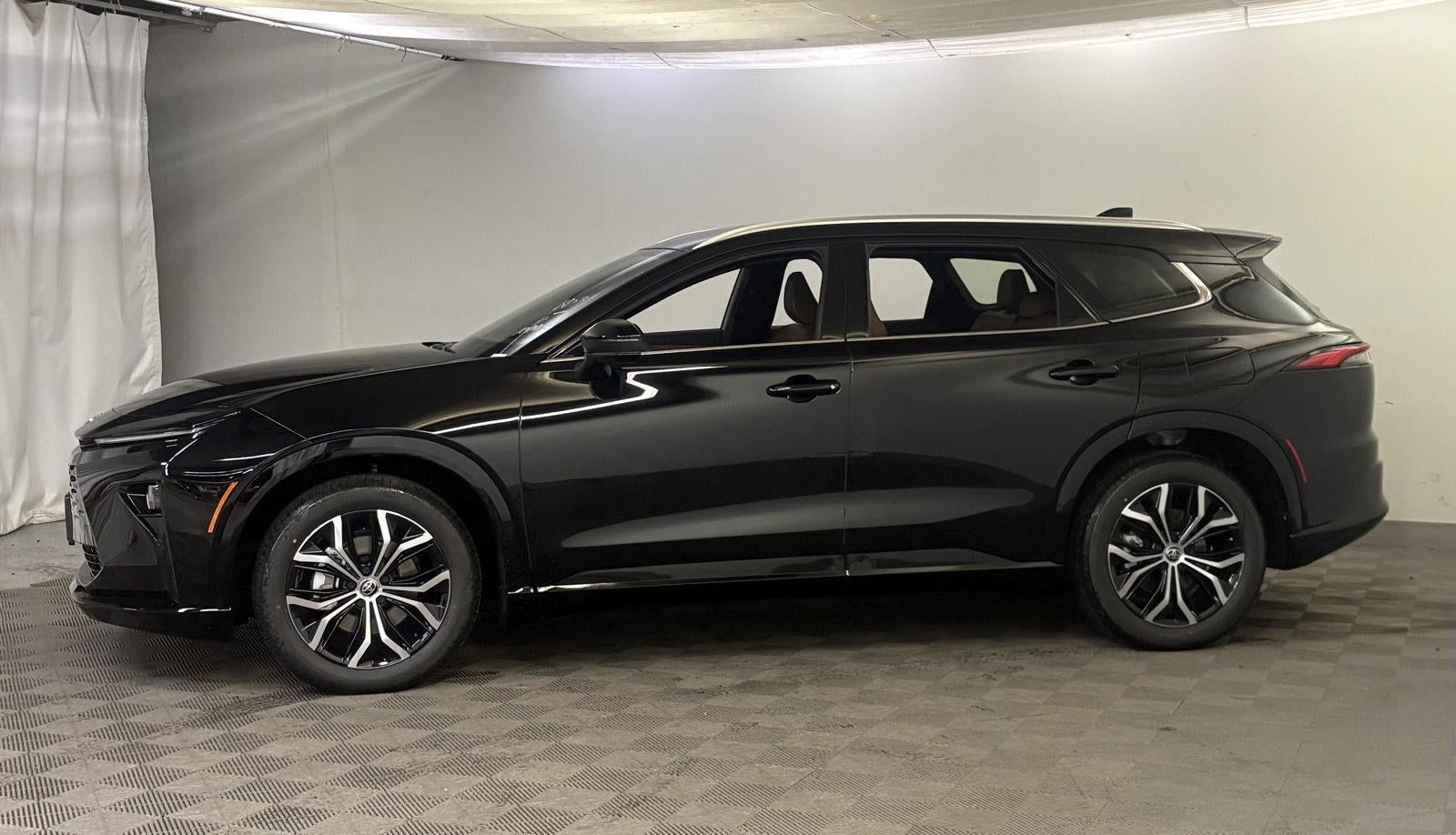 2025 Toyota Toyota Crown Signia XLE