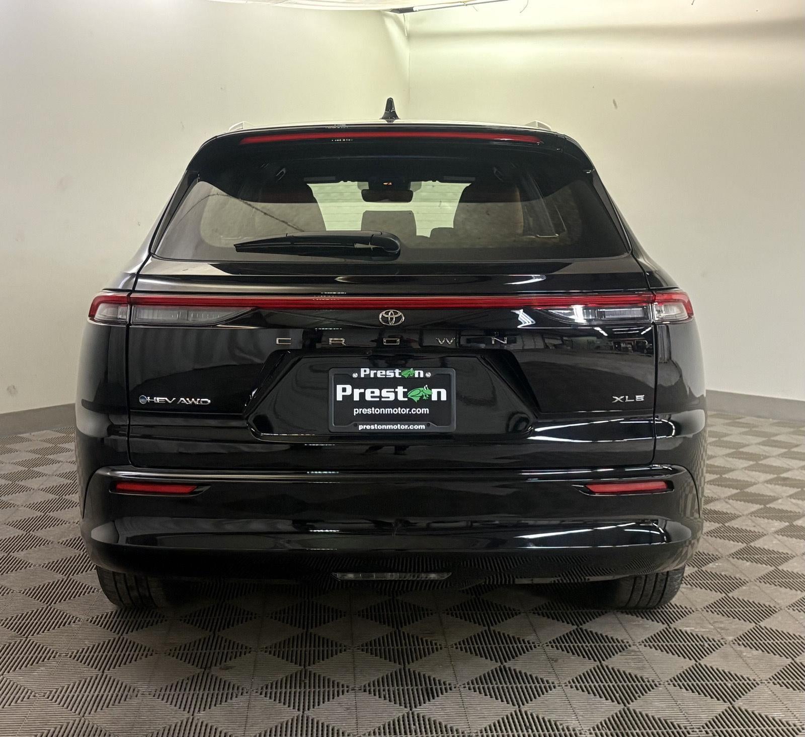 2025 Toyota Toyota Crown Signia XLE