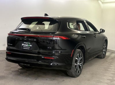 2025 Toyota Toyota Crown Signia XLE