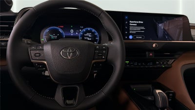 2026 Toyota Toyota Crown Signia Limited