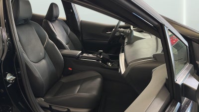 2027 Toyota Prius Xle DG,EE,FE,SR