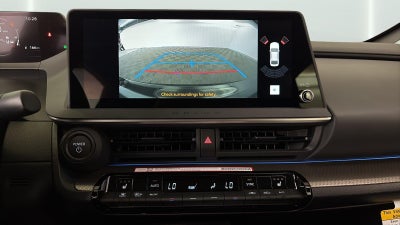 2027 Toyota Prius Xle DG,EE,FE,SR