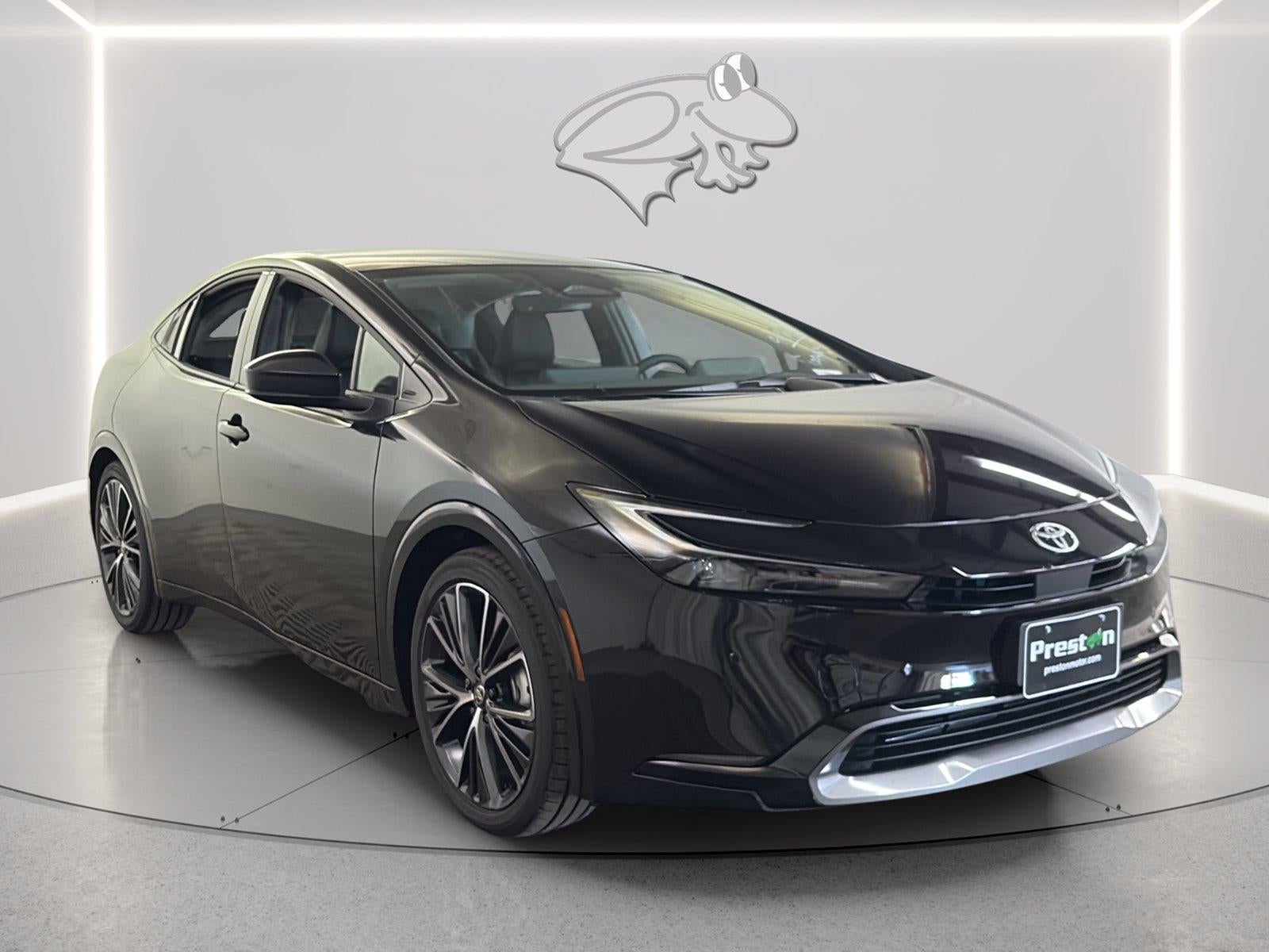 2027 Toyota Prius Xle DG,EE,FE,SR