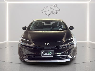 2027 Toyota Prius Xle DG,EE,FE,SR
