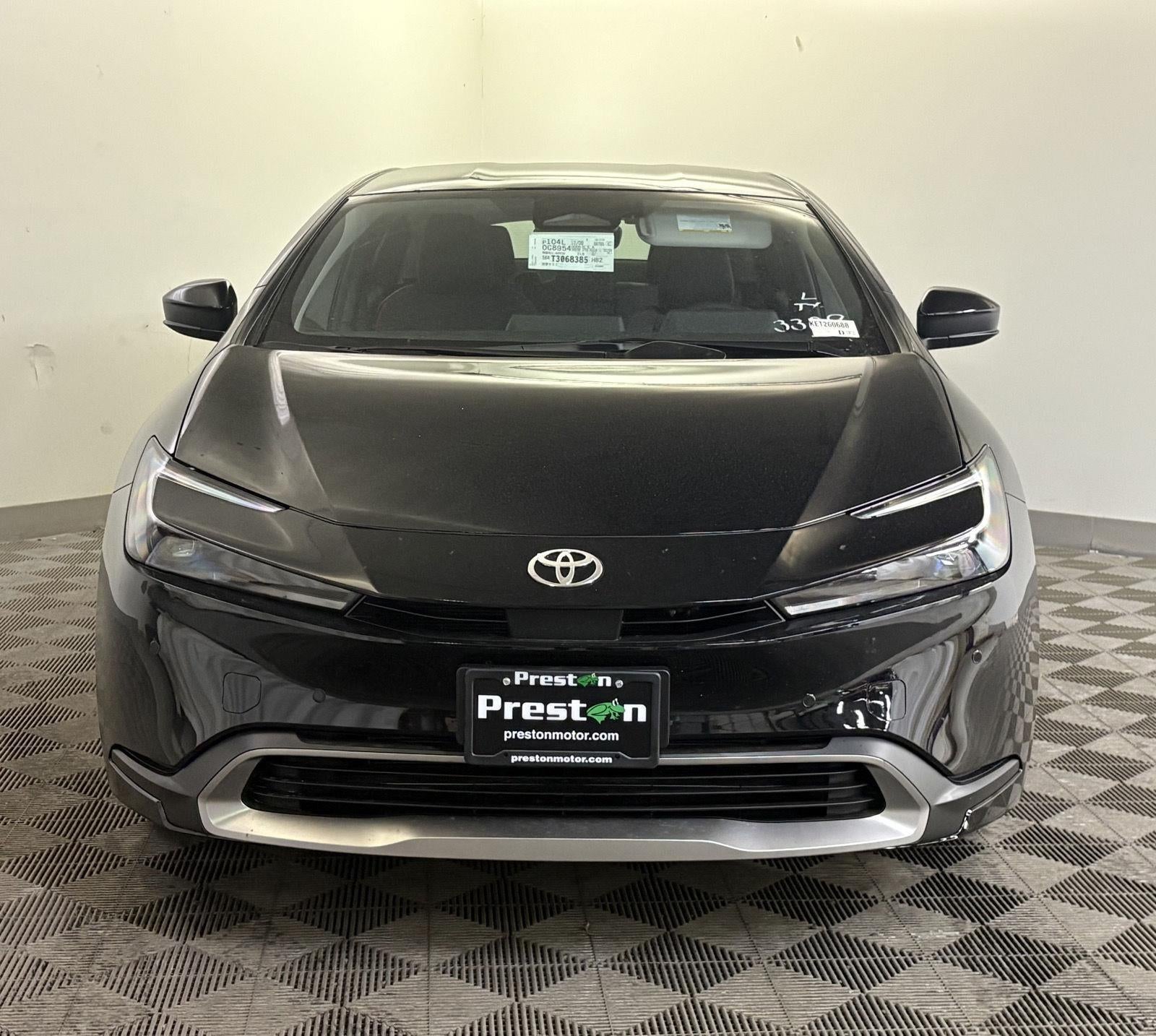 2026 Toyota Prius Plug-in Hybrid SE