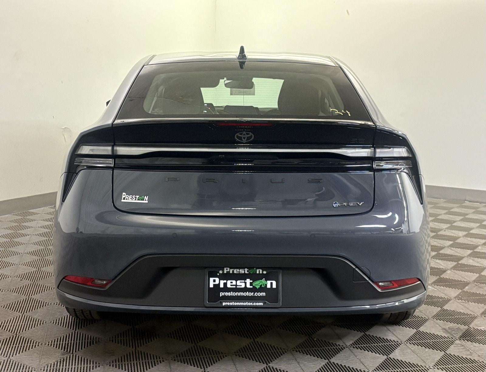 2026 Toyota Prius Plug-in Hybrid SE