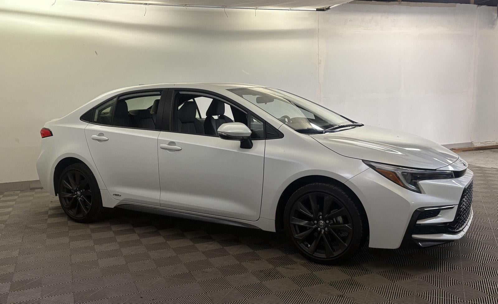 2024 Toyota COROLLA HYBRID Hybrid SE