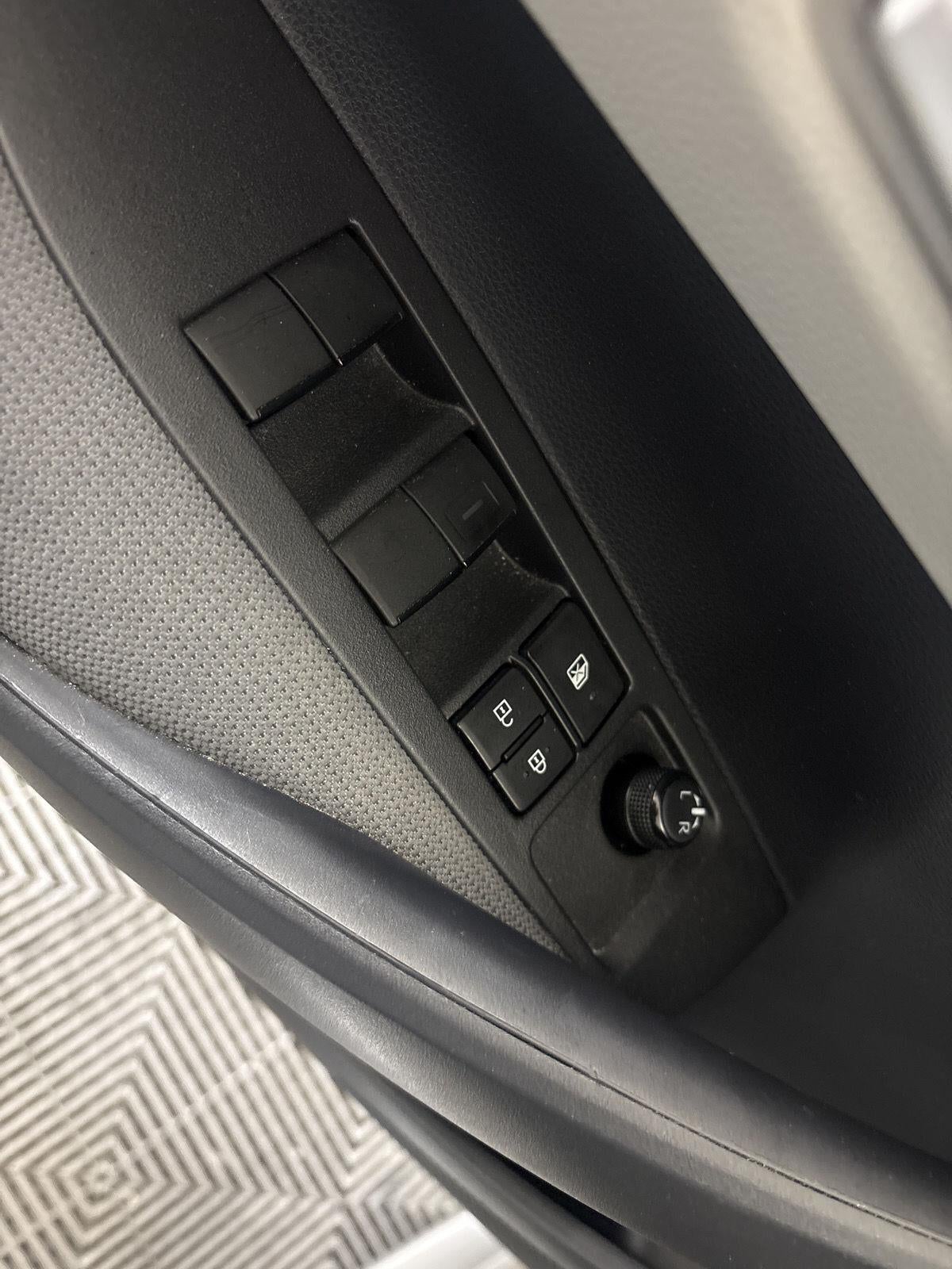 2020 Toyota COROLLA HYBRID Hybrid LE