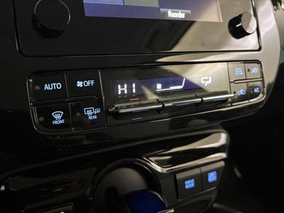 2019 Toyota PRIUS LE