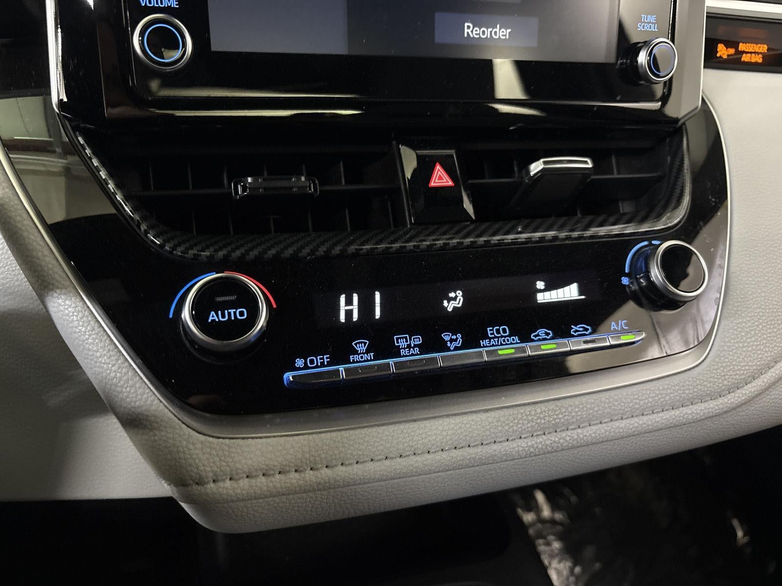 2020 Toyota COROLLA SE