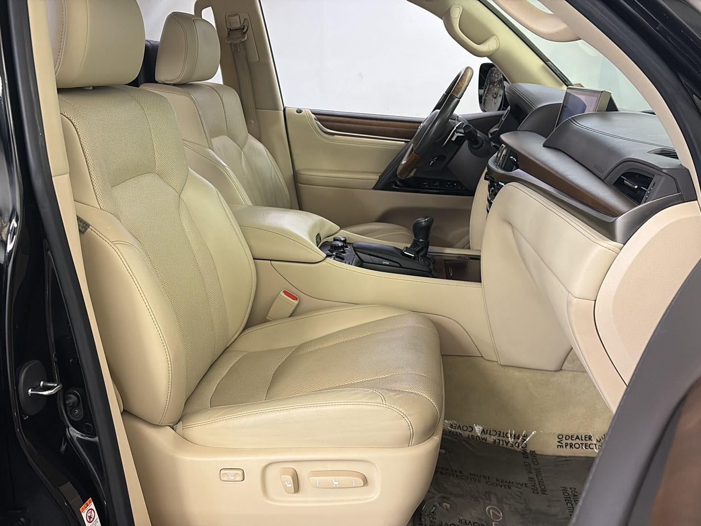 2016 Lexus LX 570 Base