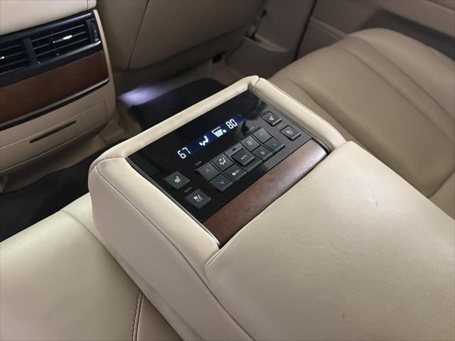 2016 Lexus LX 570 Base