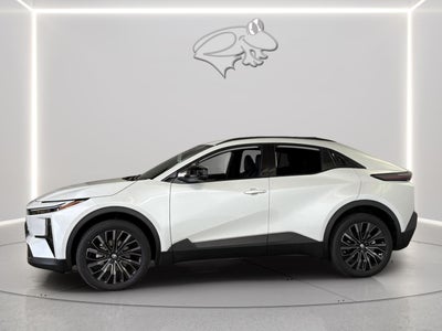 2026 Toyota C-HR XSE