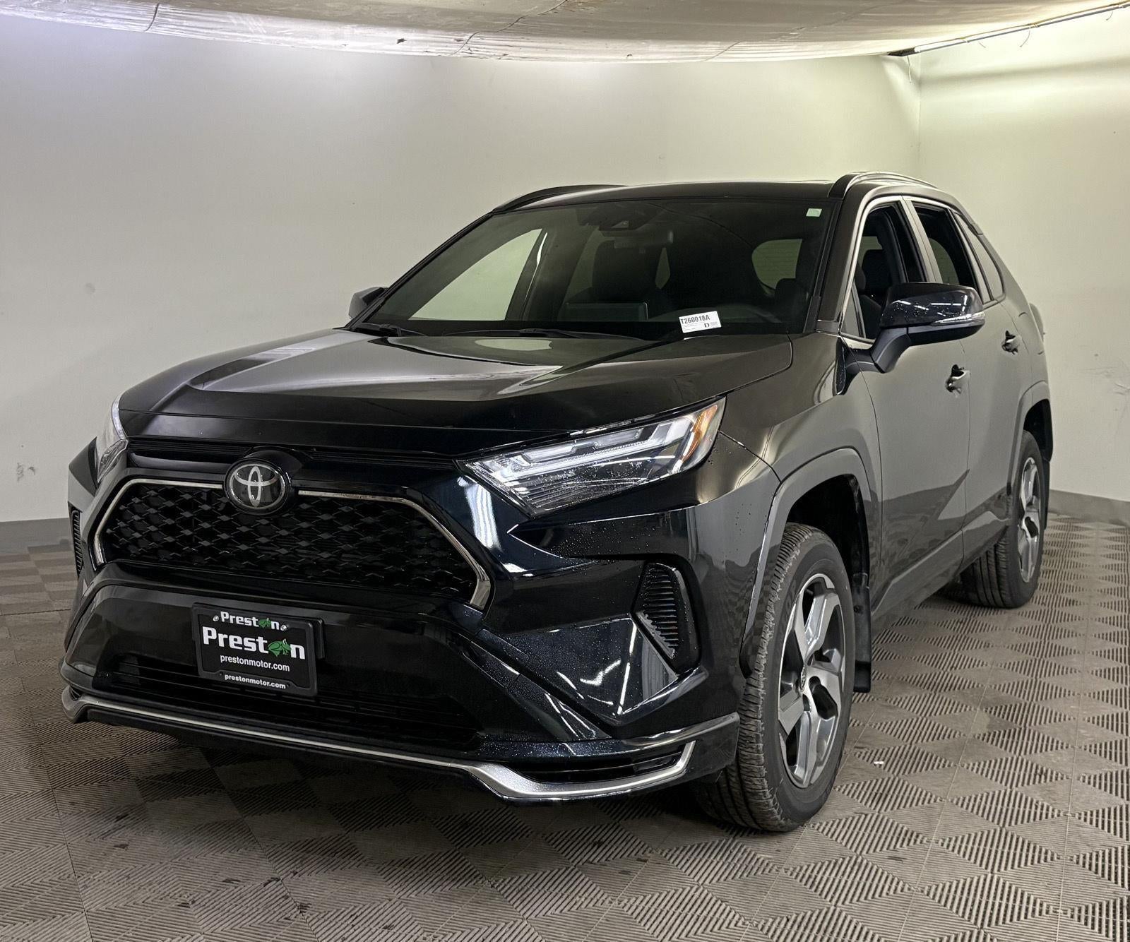 2025 Toyota RAV4 SE AWD SE