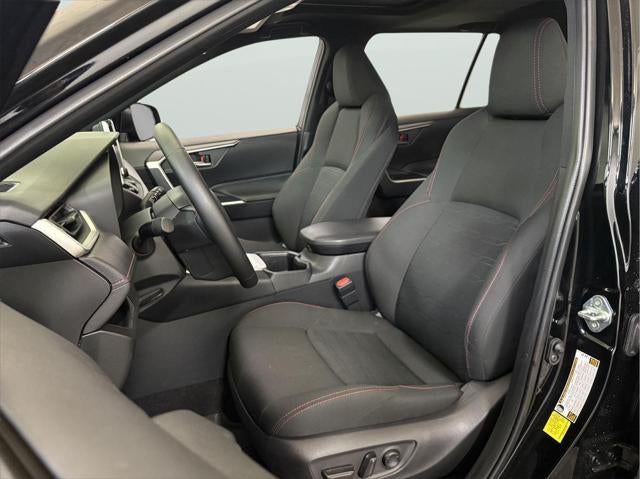 2025 Toyota RAV4 SE AWD SE