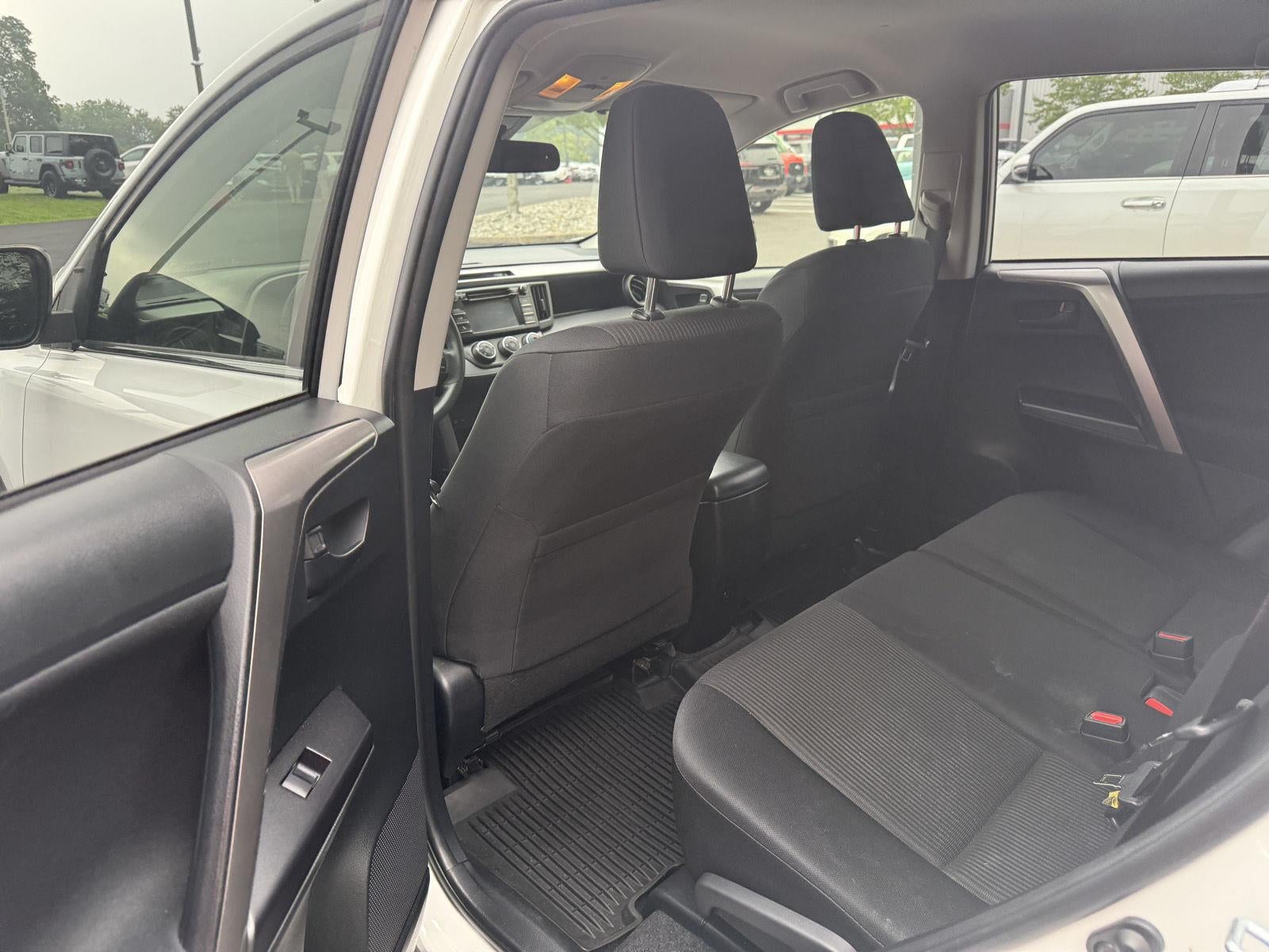 2017 Toyota RAV4 LE