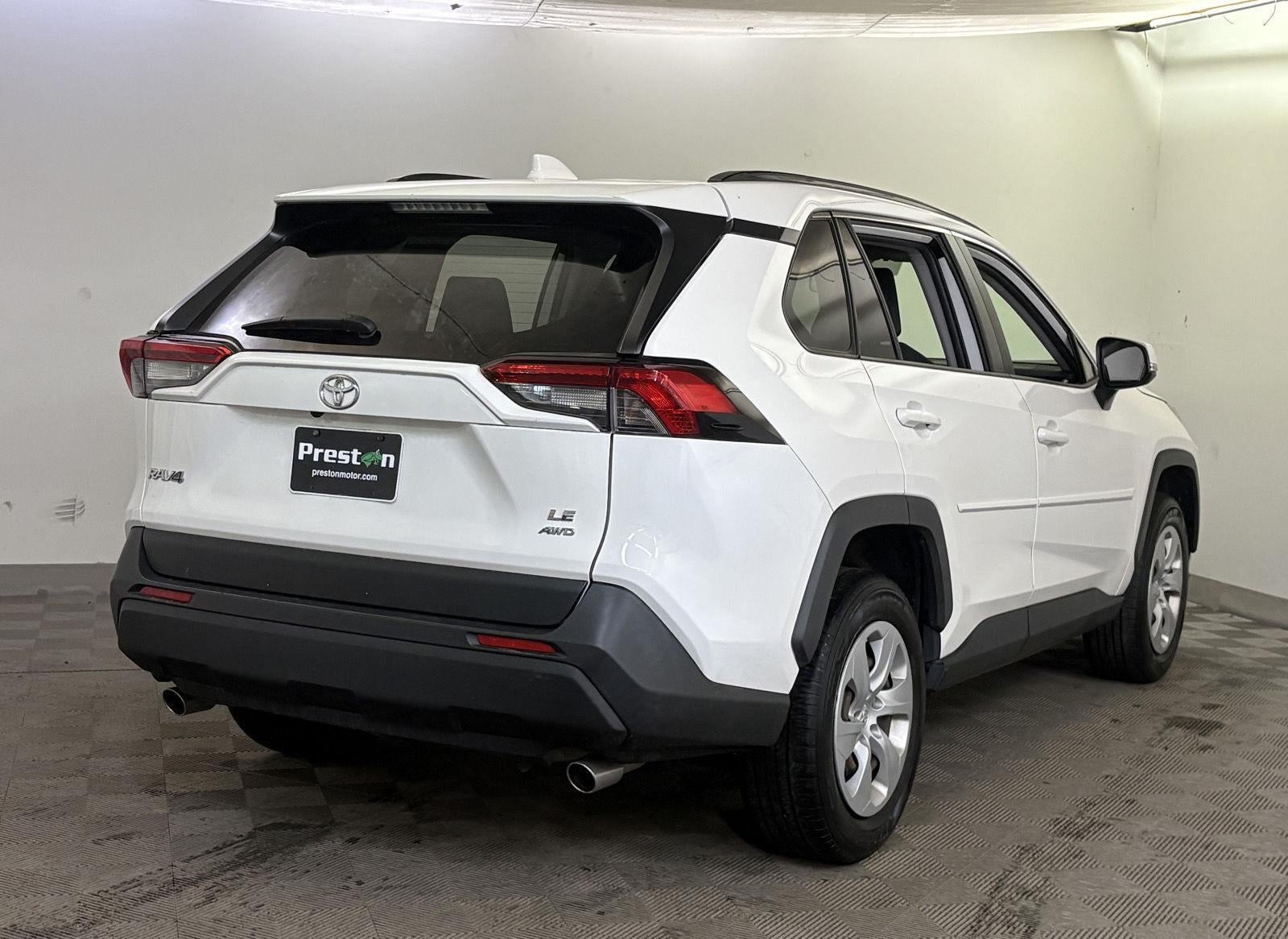 2019 Toyota RAV4 LE
