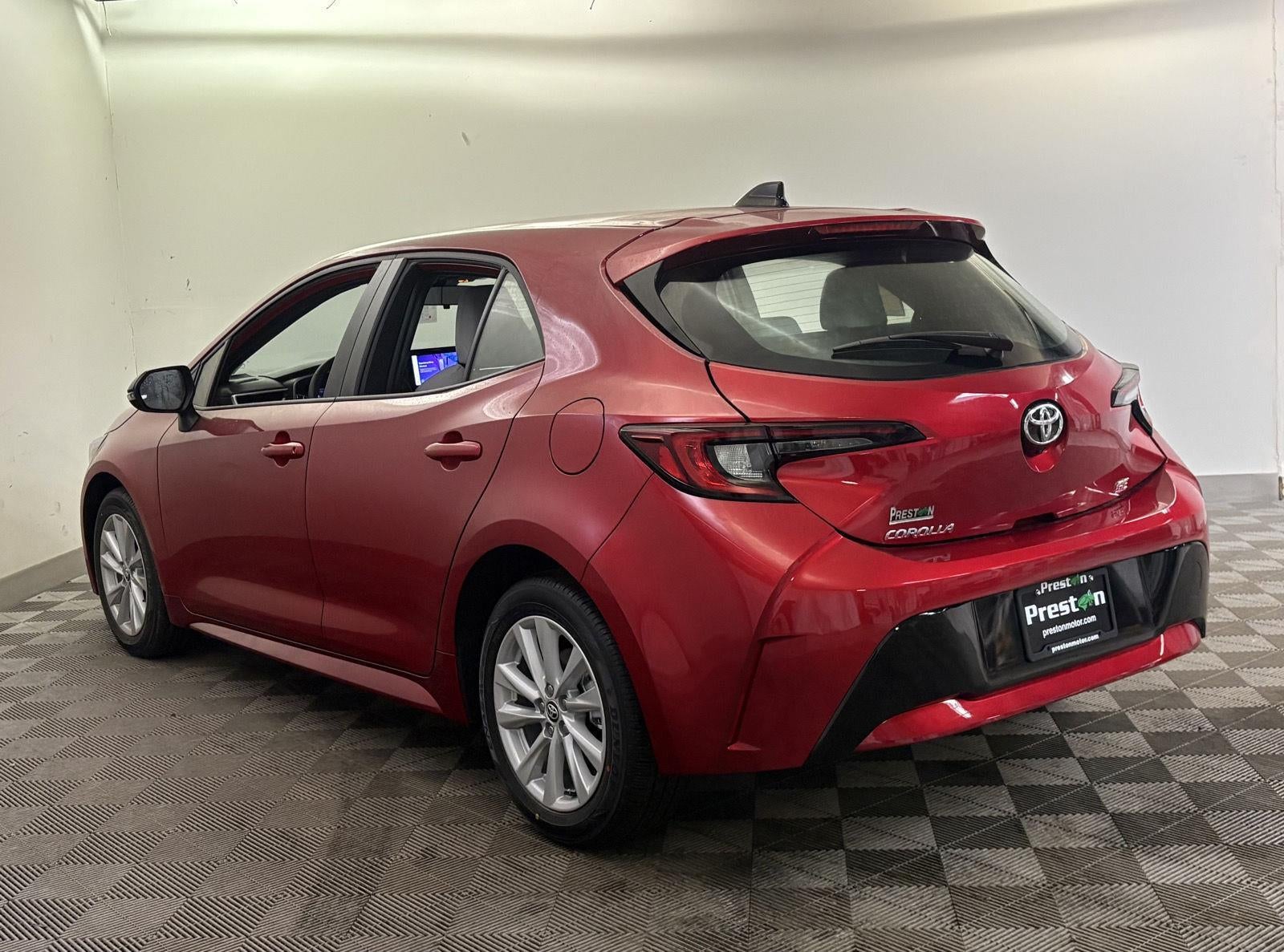 2026 Toyota Corolla Hatchback SE