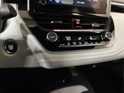 2026 Toyota COROLLA HATCHBACK SE