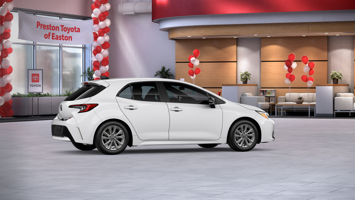 2026 Toyota Corolla Hatchback SE