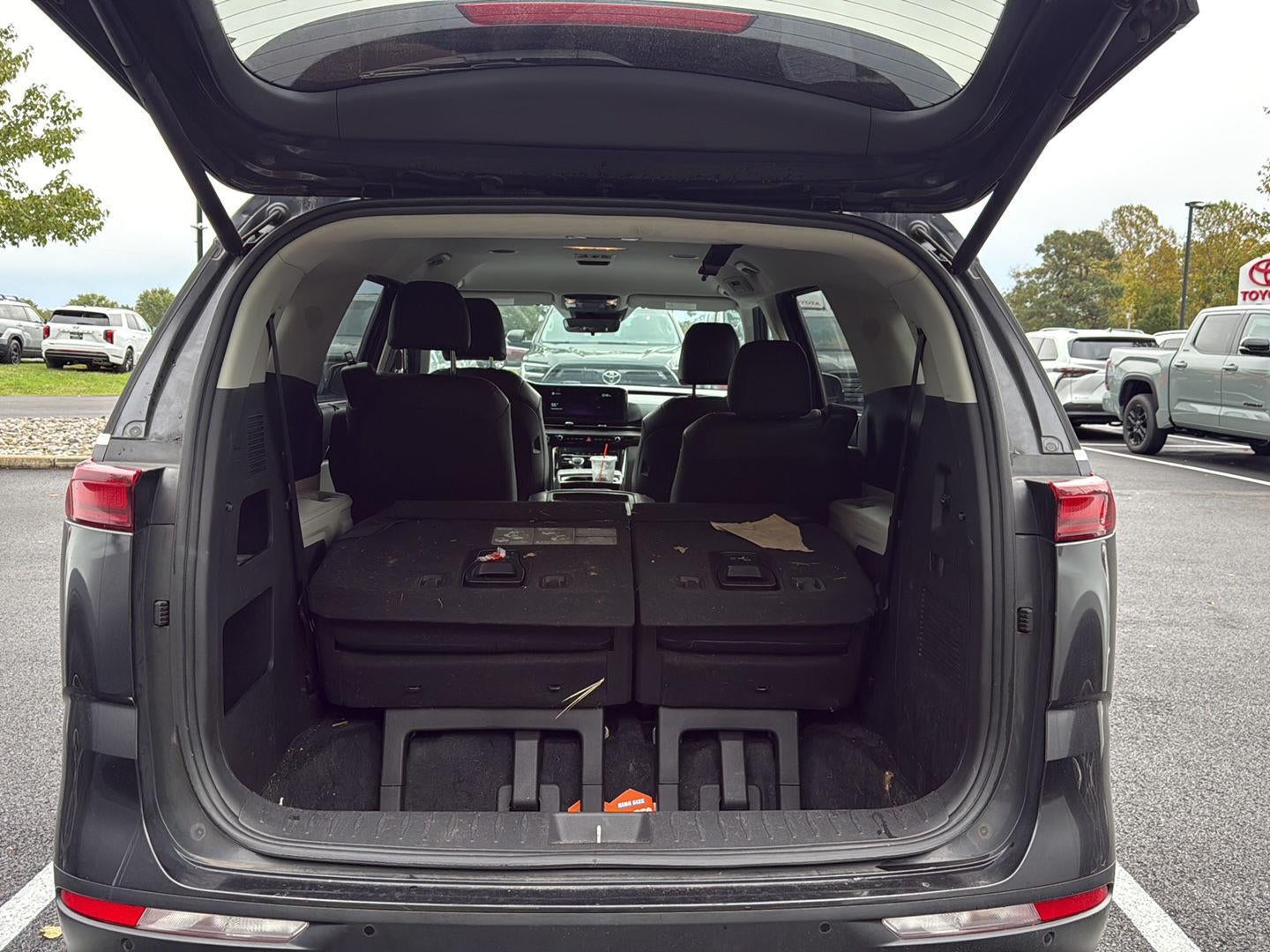 2022 Kia Carnival EX