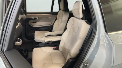 2025 Volvo XC90 Plus