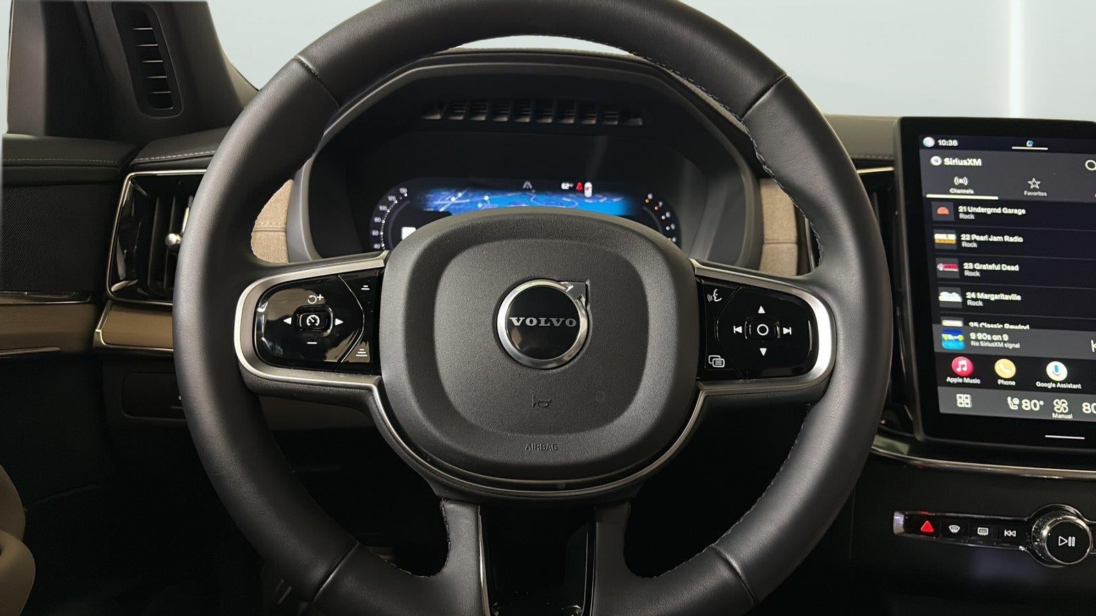 2025 Volvo XC90 Plus