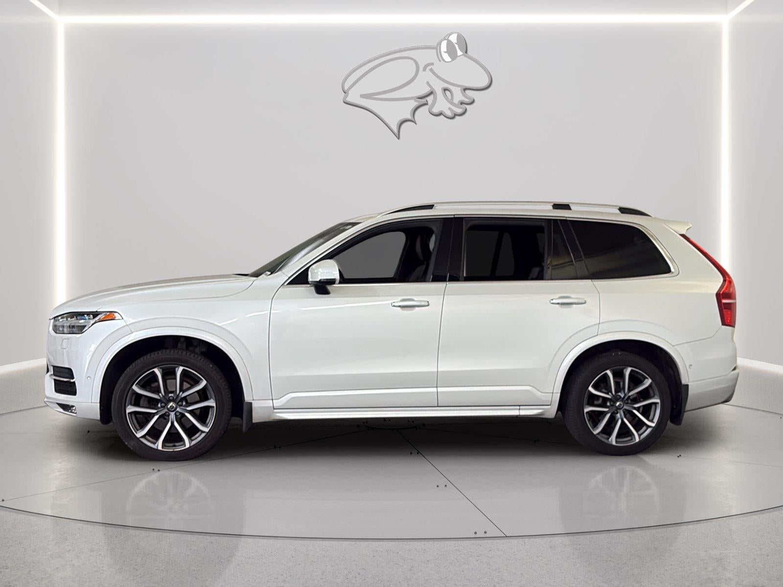 2017 Volvo XC90 Momentum
