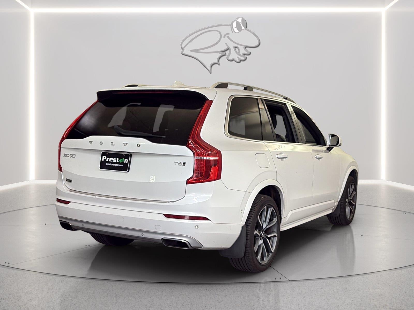 2017 Volvo XC90 Momentum