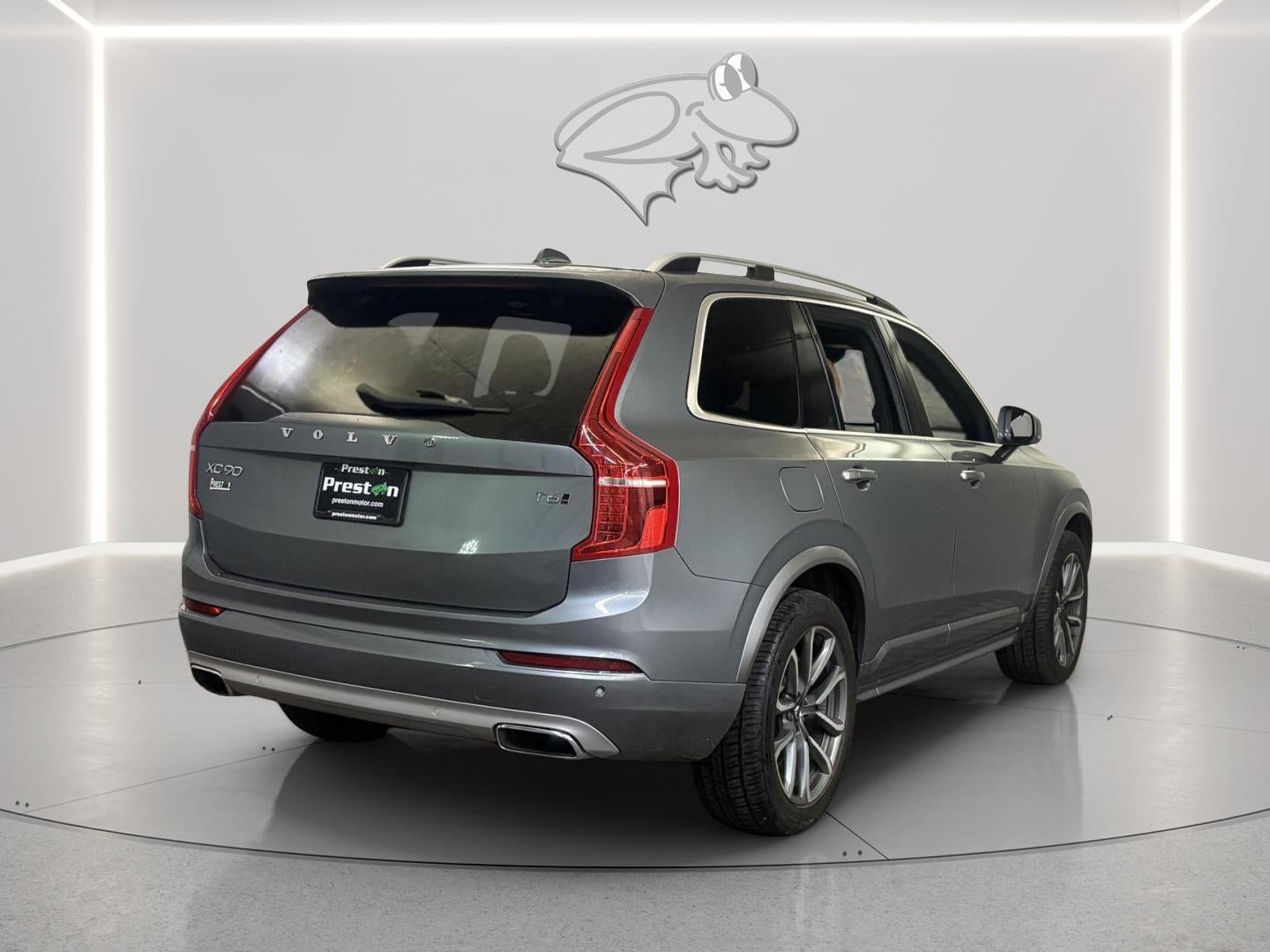 2019 Volvo XC90 Momentum