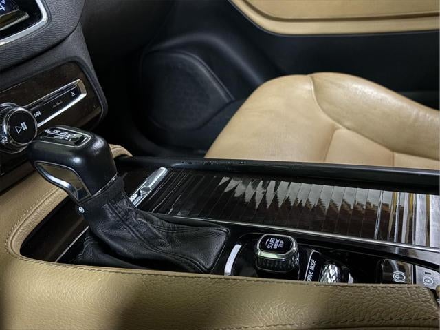 2019 Volvo XC90 Momentum