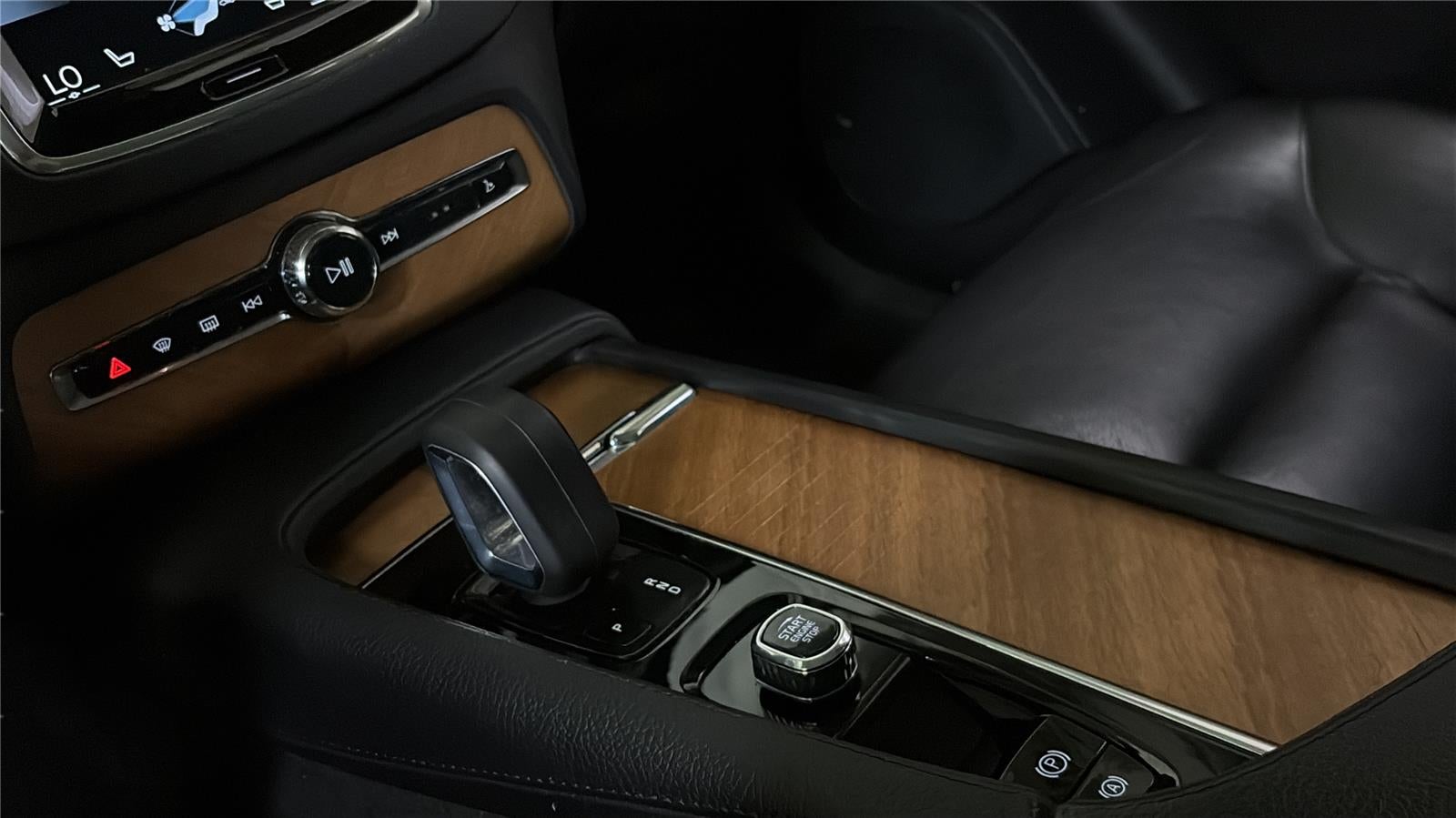2022 Volvo XC90 Inscription Expression