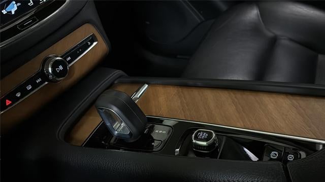 2022 Volvo XC90 Inscription Expression