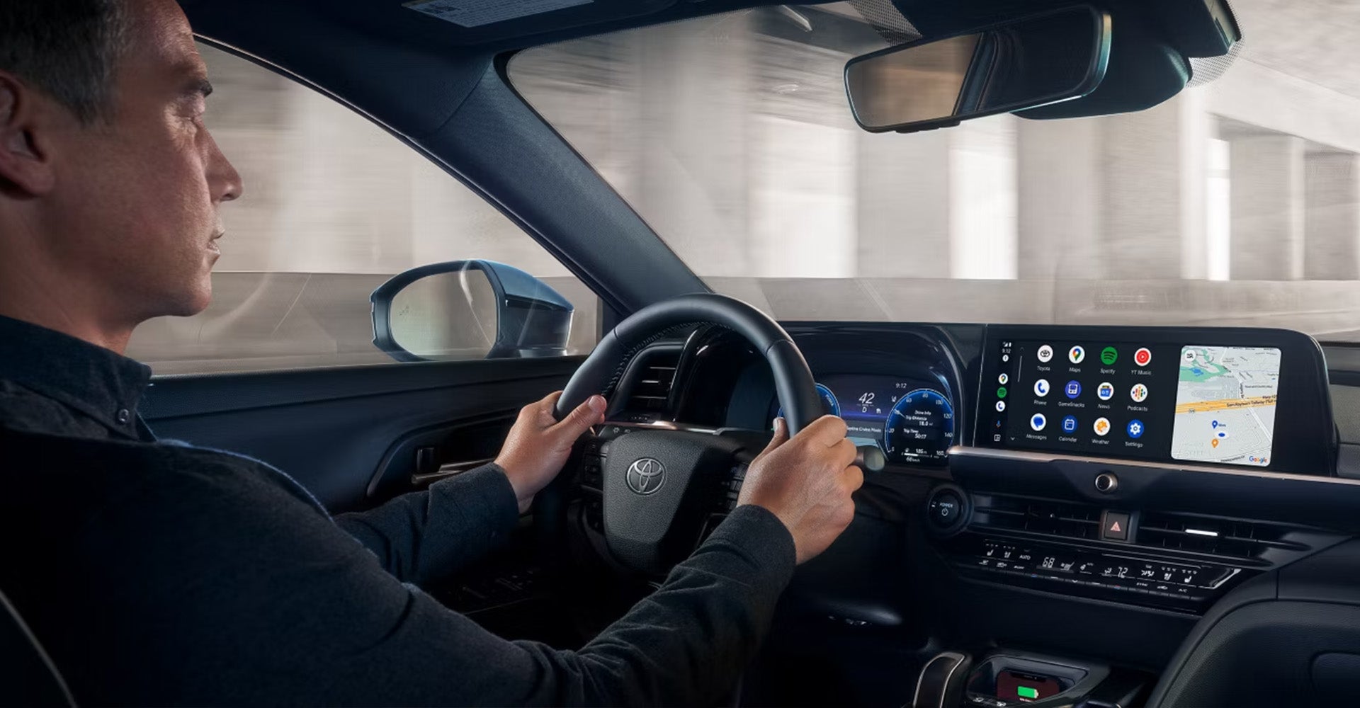 Toyota Crown Interior